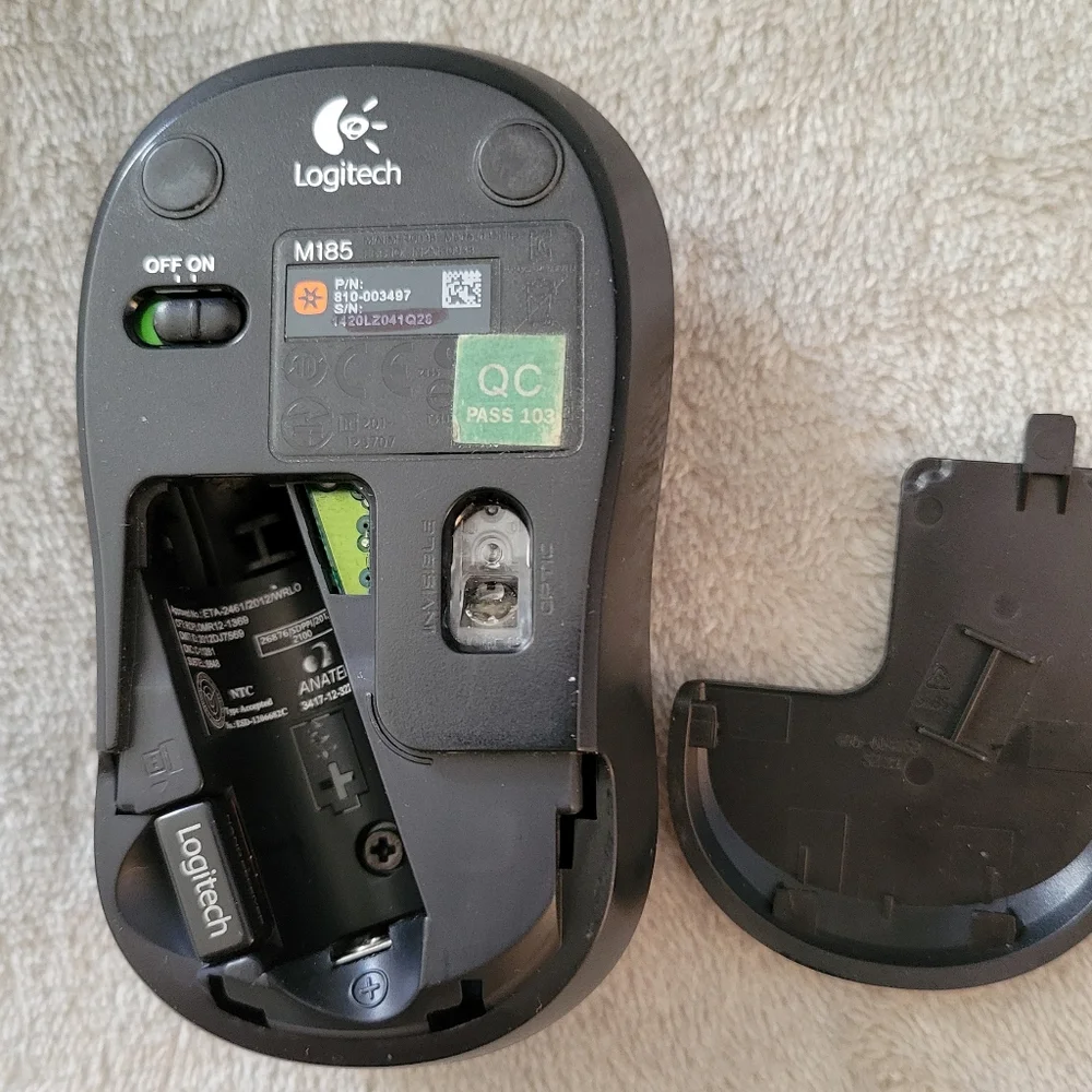 Logitech Silver Wireless Mouse Great For Smaller Hands Left Or Right Hand